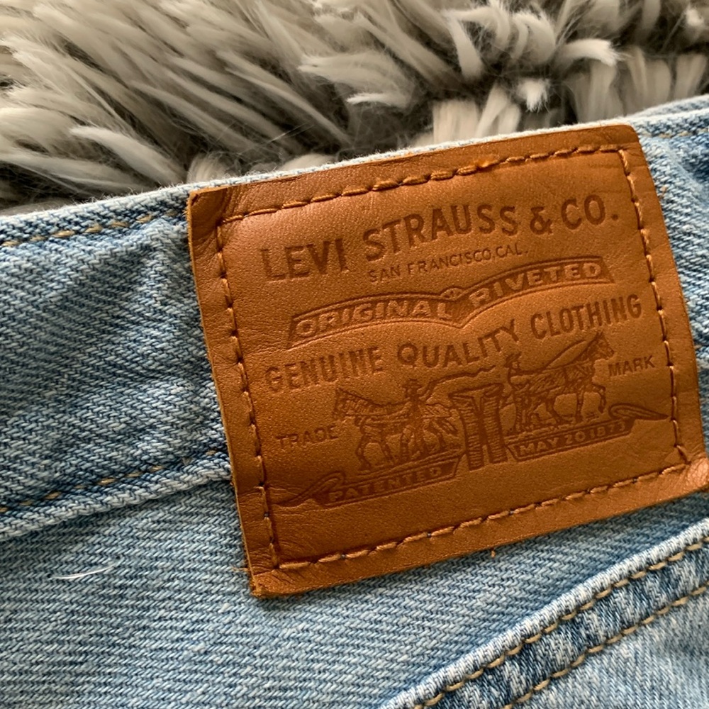 Levi's Light Blue High-Rise Wide Leg Jeans - Picture 5 of 15